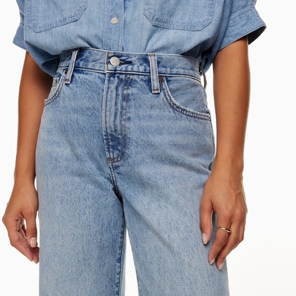 Aritzia Denim Forum light blue Marlo High Rise Loose jeans - size 24 W 30 L - Picture 4 of 10